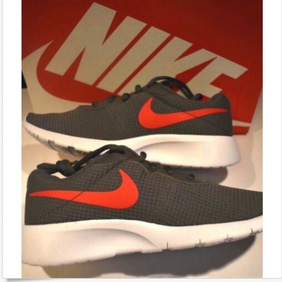 Nike Other - NIKE TANJUN DARK GREY BOYS ATHLETIC SNEAKERS-4.5Y